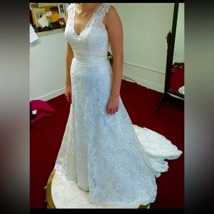 Allure Bridals Lace Wedding Gown